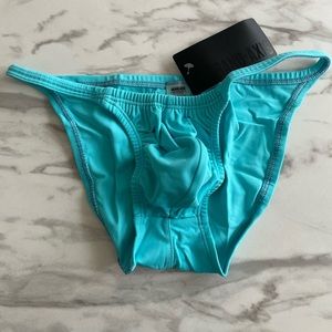 Grand Axis Aqua Posing Suit